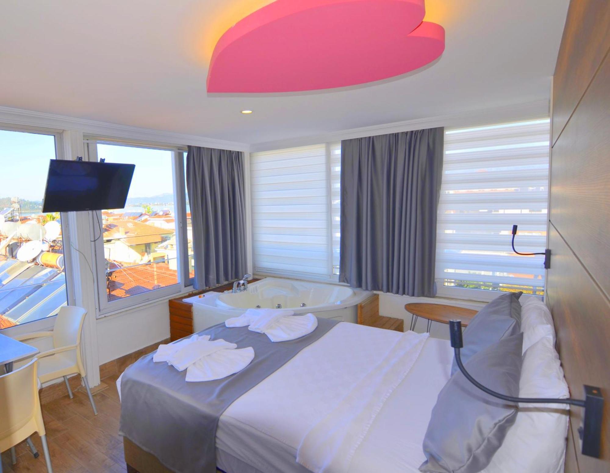 Mykonut Apart Hotel Fethiye Bagian luar foto