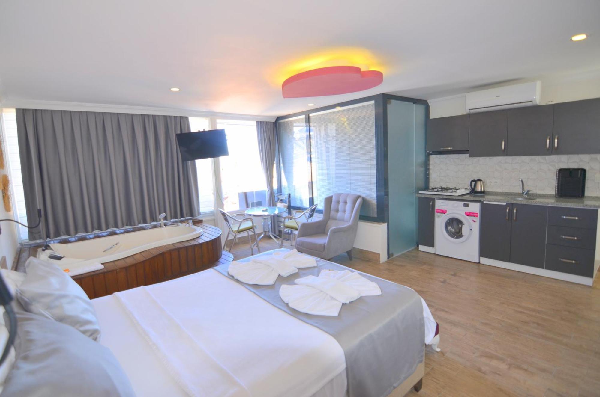 Mykonut Apart Hotel Fethiye Bagian luar foto